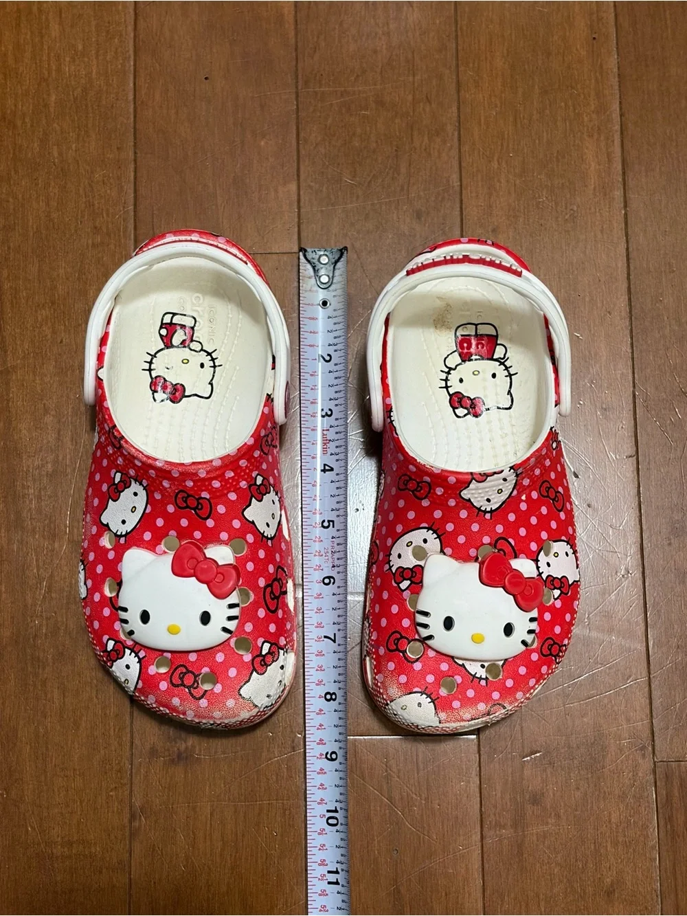 Crocs Hello Kitty Kids Size C13 Red